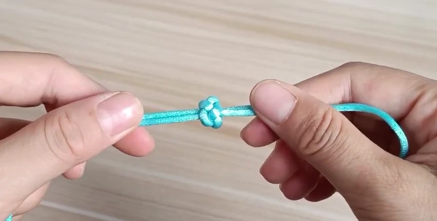 Button Knot demonstrated with real cord