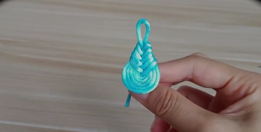 Pipa Knot demonstrated with real cord