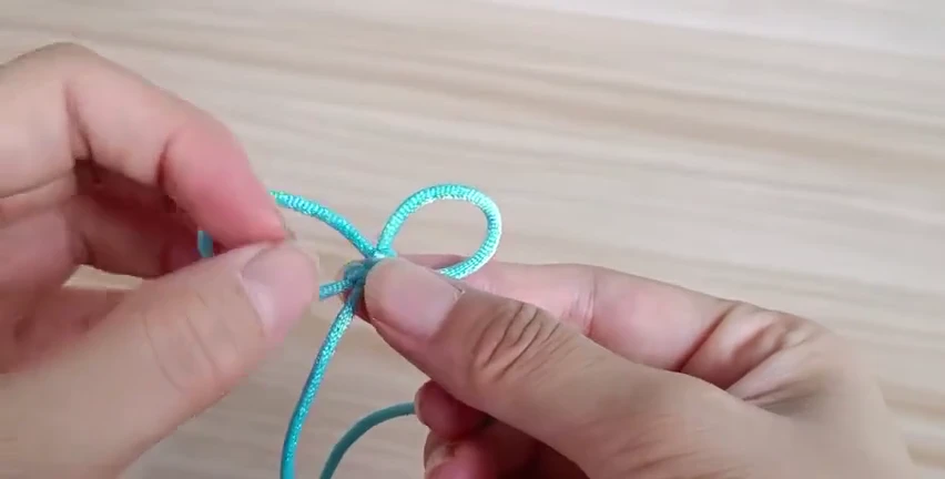 Step 5: Seat the center — 二耳酢浆草结